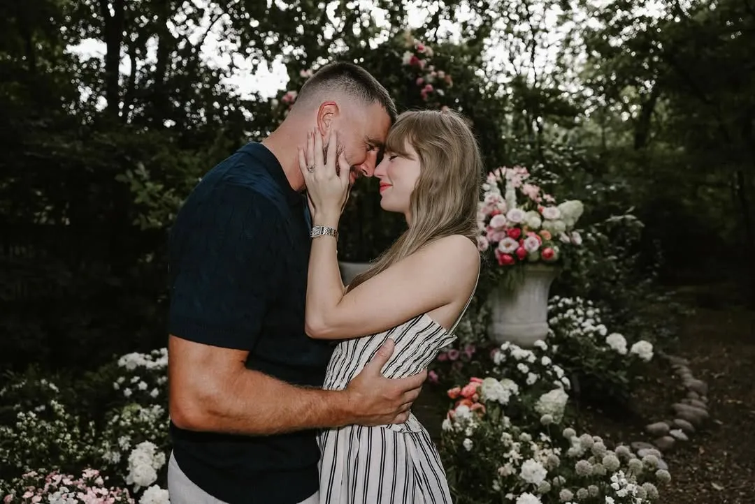 Taylor Swift’s Old Mine Cut Diamond Ring